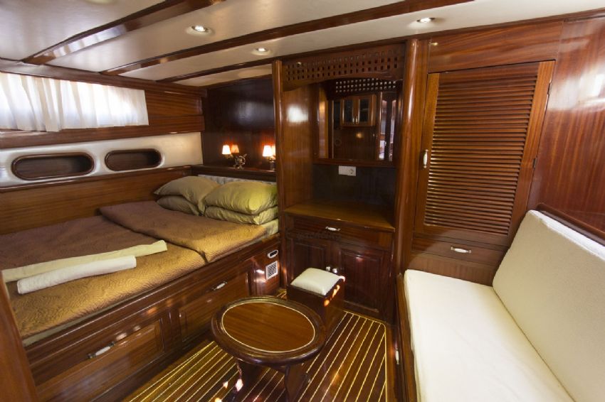 Sea Life, VIP Cabin.