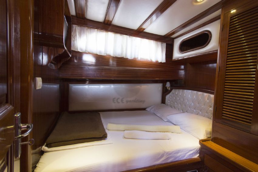 Sea Life, Double Cabin 1.