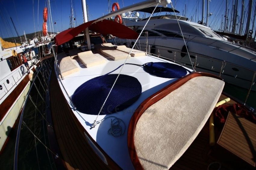 Sea Star Yacht, Front Deck.