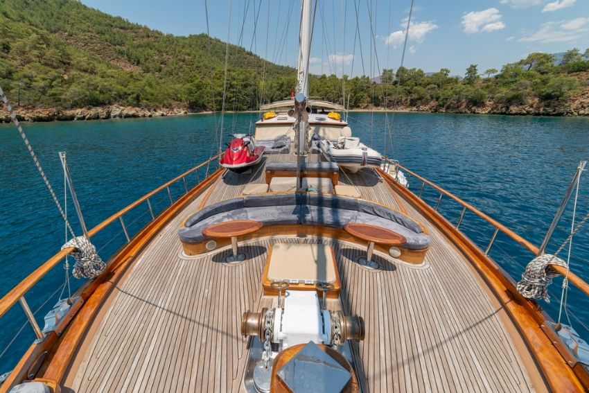Sema Tuana Yacht, Bow Seating Area.