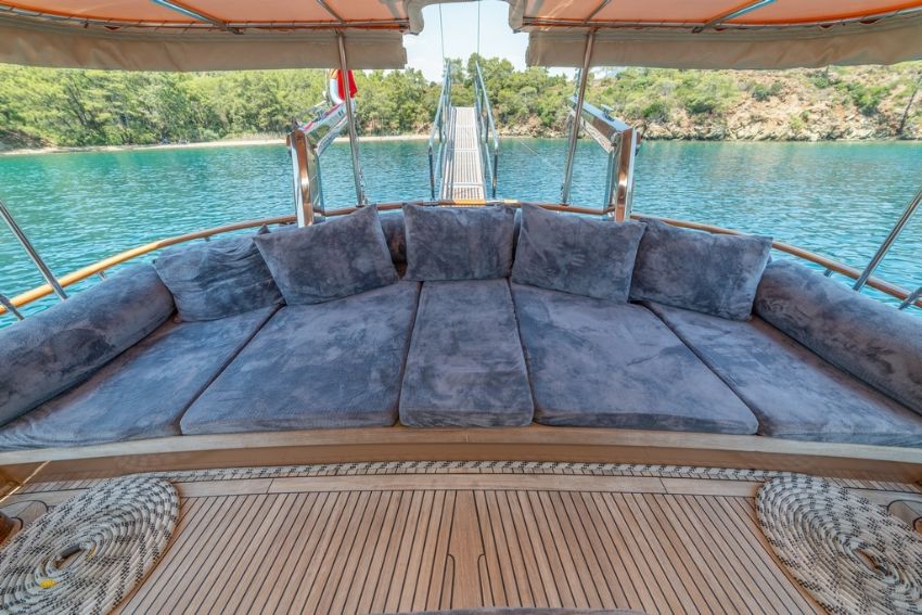 Sema Tuana Yacht, Aft Deck Awning.