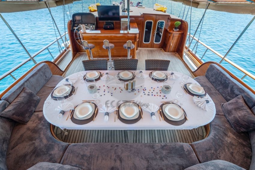 Sema Tuana Yacht, Travel In Style.