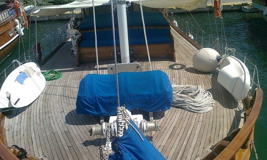 Sempati Ön Güverte