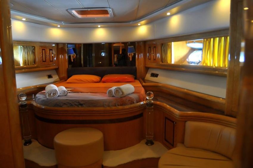 Ece Bolu Master Kabin