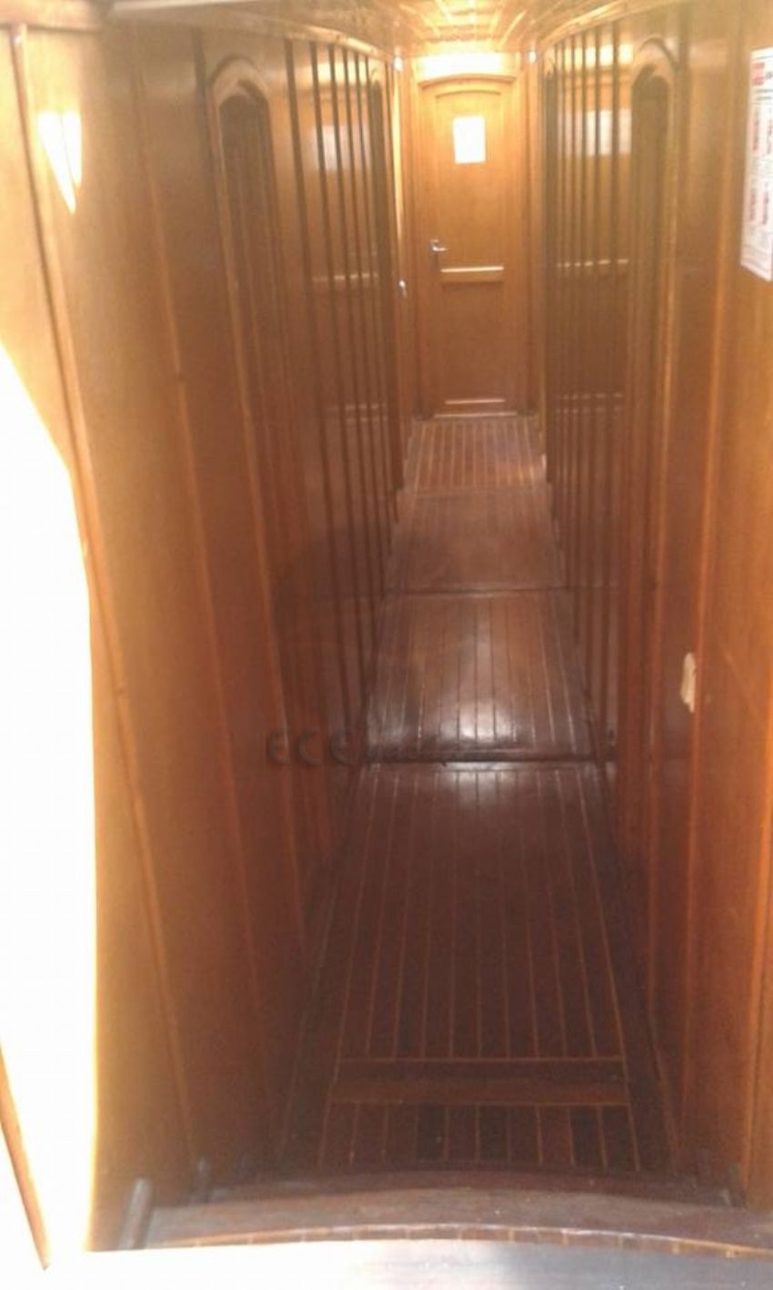 Serdar Gulet, Passageway.