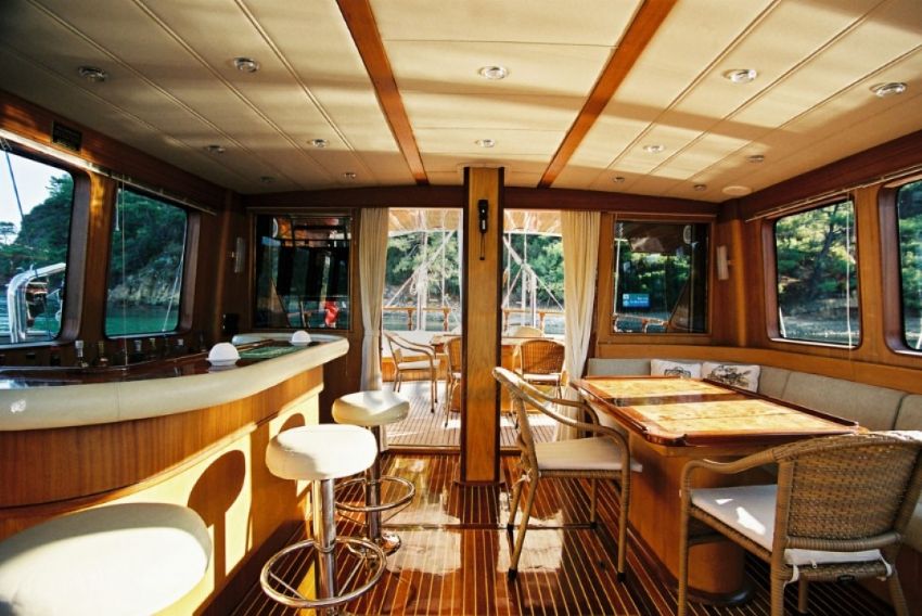 Serenity 70 salon. Serenity 70 Gulet Lounge View.