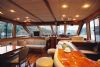 Serenity 70 Tekne salonu. Serenity 70 Gulet Lounge