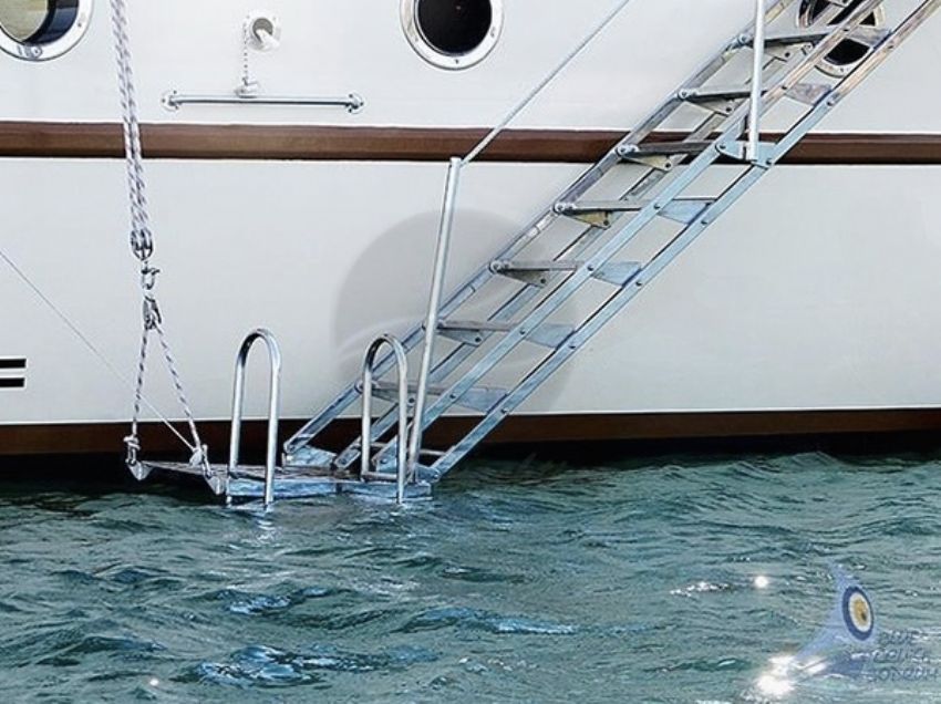 Sette Celli Yacht, Passageway.