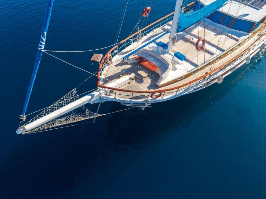 Seven 1 Yacht, Sailing In Marmaris.