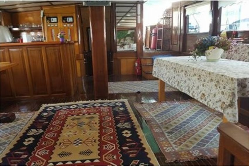 Seyhan Can Yacht, Bar.