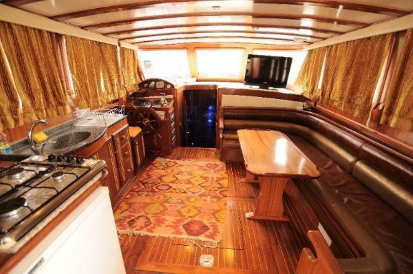 Sılver Belt Gulet Yacht, Lounge and Kitchen.