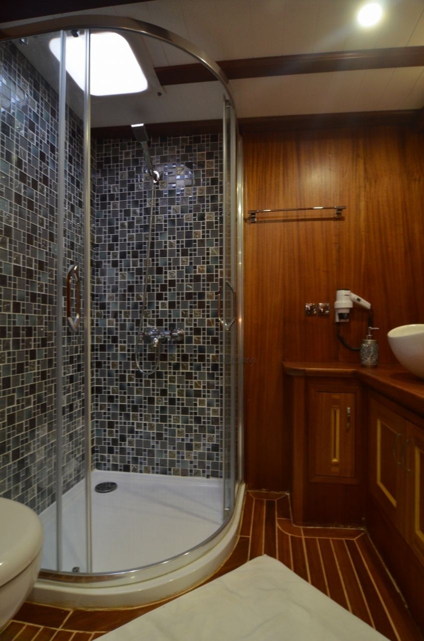 Smyrna Gulet, En Suite.