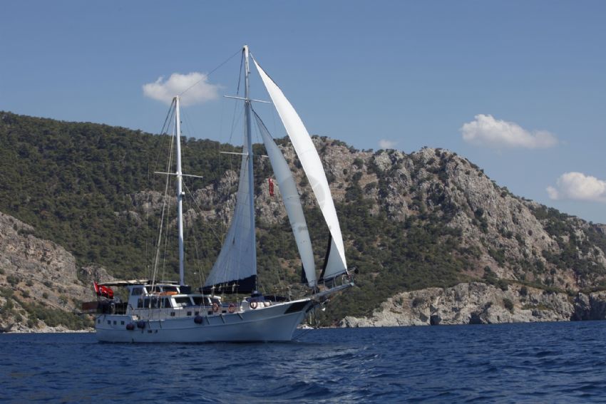 Sumru Sultan Yacht, Sailing İn Marmaris.