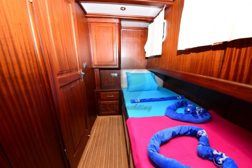 Suna Gulet, Single Cabin.