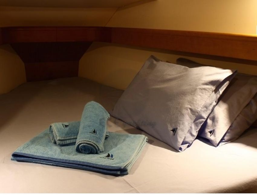 Sun Odyssey 36 Sail Boat, Double Cabin.