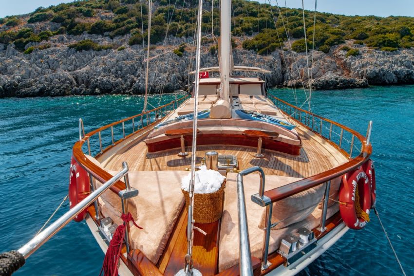 Gulet Kaptan Sani 2 Ön Güverte