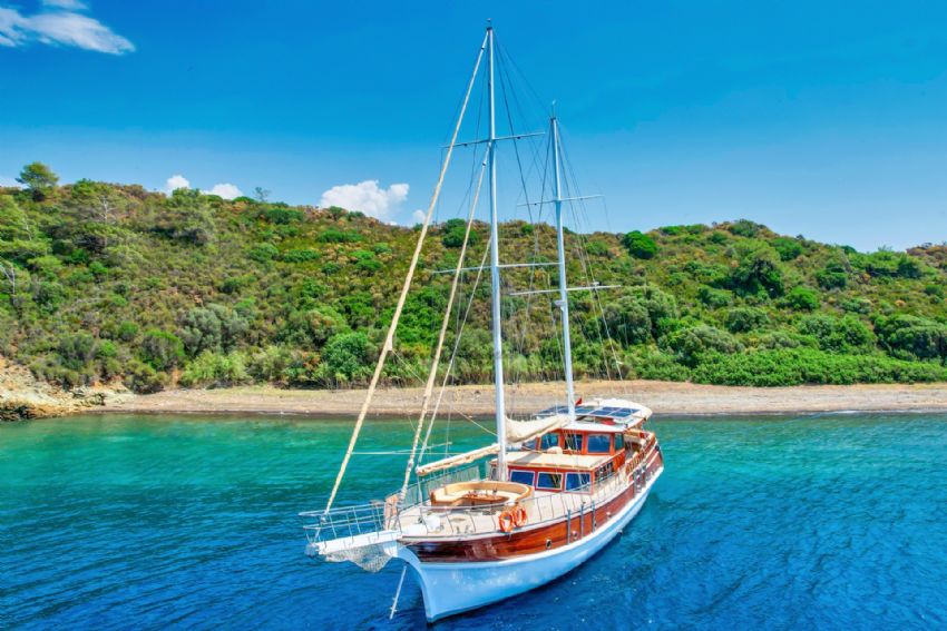 Su Sesi Gulet, Rear View.