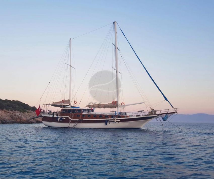 Techne Yacht, Beautiful Silhouette.