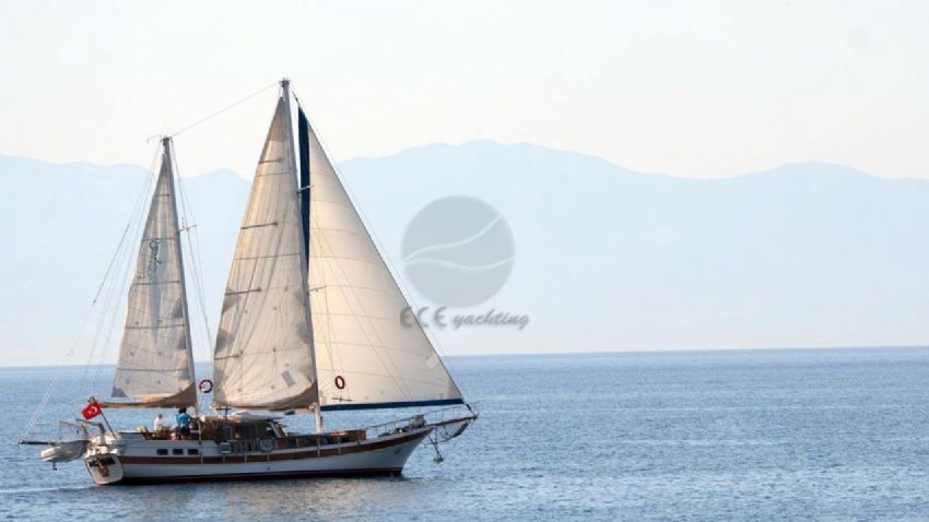 Tifil Gulet, Starboard Side.