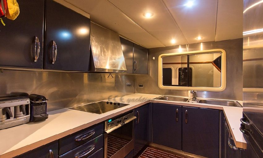 Troy Trawler, Fully Functional Kitchen.