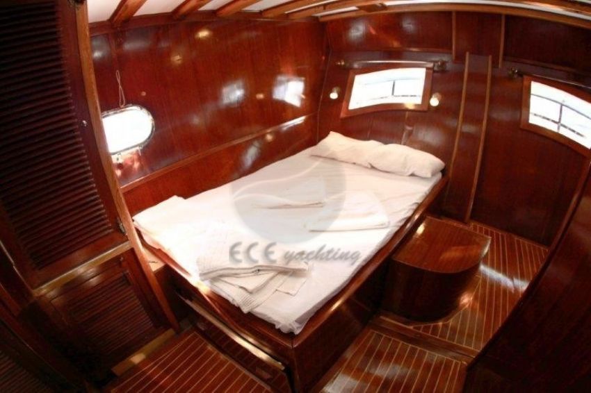 urania teknesi iç salon