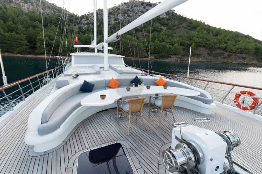 Vista Mare Yacht, Amazing Spaces To Relax.