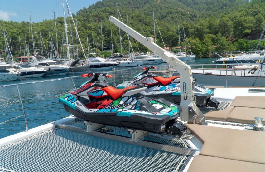 Ece Marsilya Güneşlenme Alanı