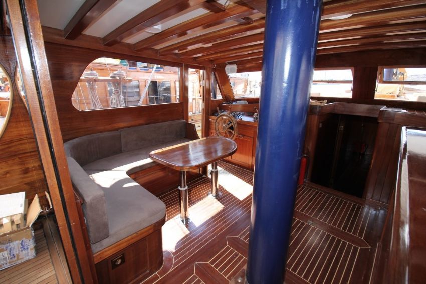 Whisper 1 Gulet, Interior.