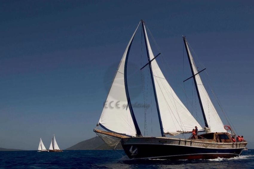 Whisper 1 Gulet, Sailing With Friends.