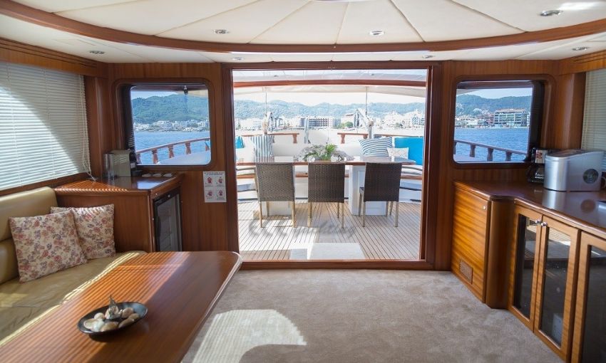 ECE SAFRANBOLU Salon