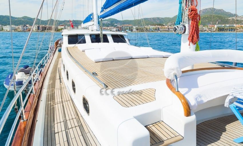 ECE SAFRANBOLU Ön Güverte