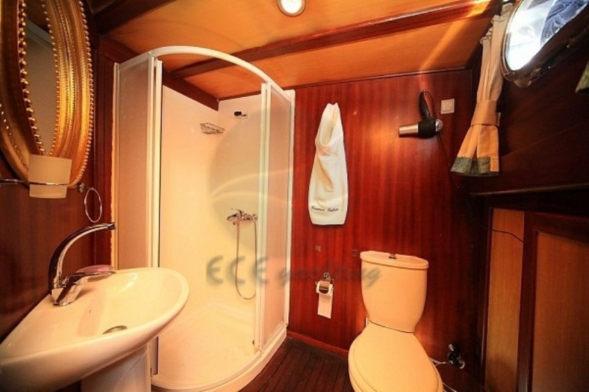 Yasemin Sultan 1 duşakabin