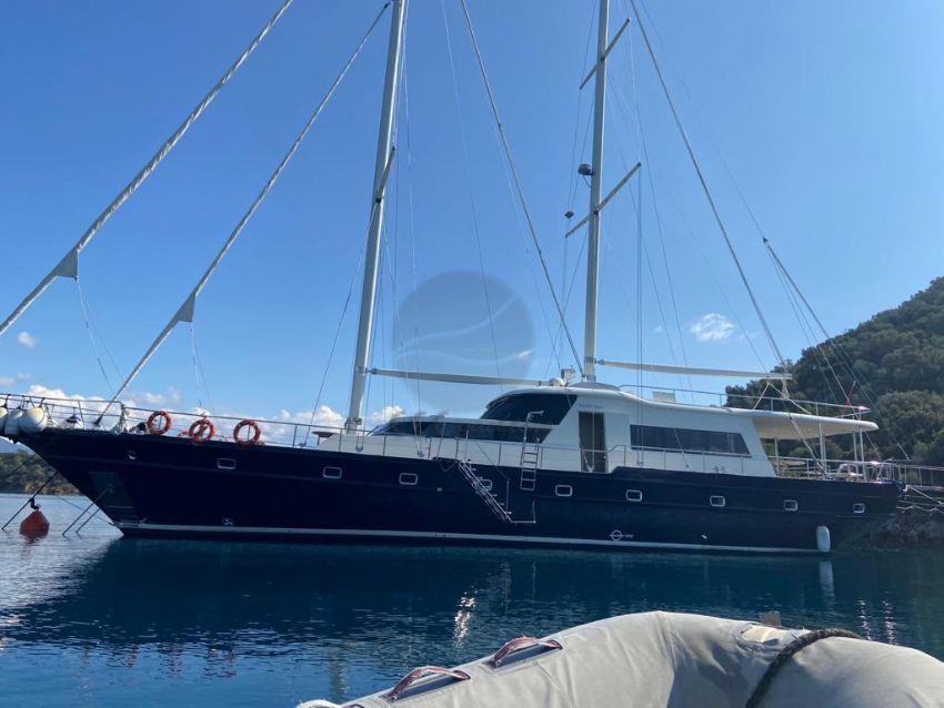 Zeytin Adasi Yacht, Stunning Silhouette.