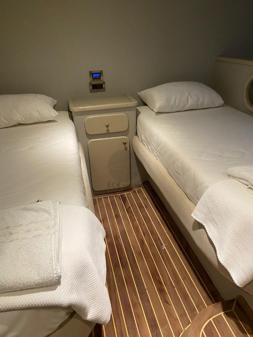 Zeytin Adasi Yacht, Twin Cabin.