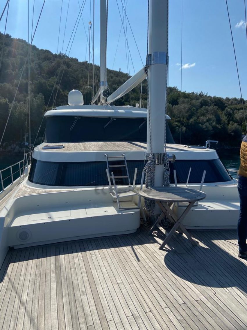 Zeytin Adasi Yacht, Front Deck Starboard Side.