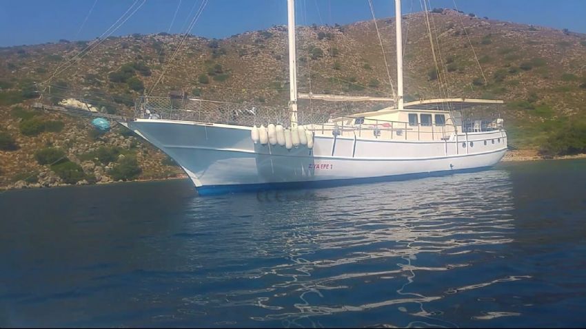 Ziya Efe Yacht,  Reflextions On The Water.