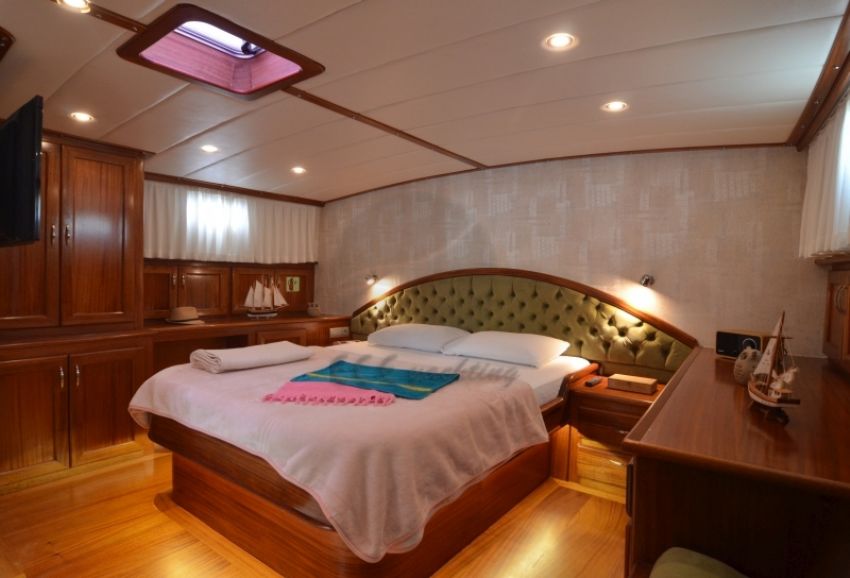 Zorbas Gulet Yacht, Master Cabin.