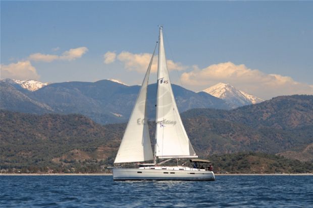 BAVARIA 45 CRUISER